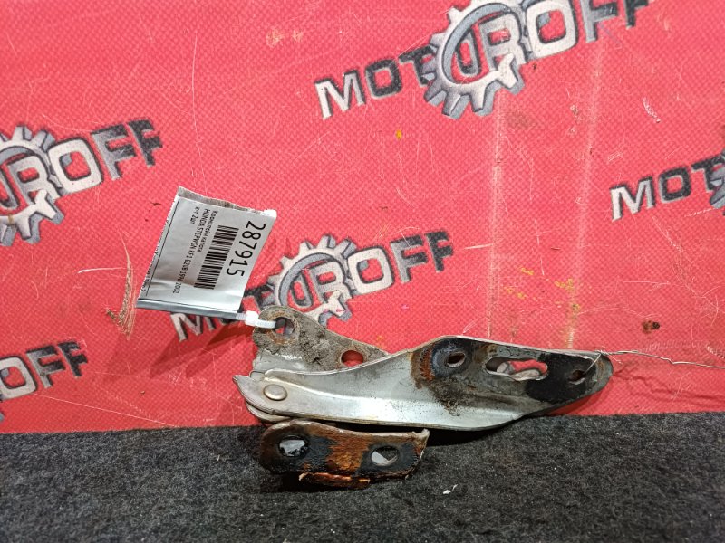 Кронштейн капота Honda Stepwgn RF1 B20B 1996 (б/у)