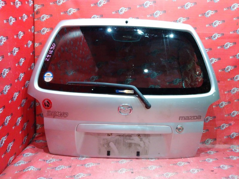 Дверь задняя багажника Mazda Demio DW3W B3 1996 задняя (б/у)