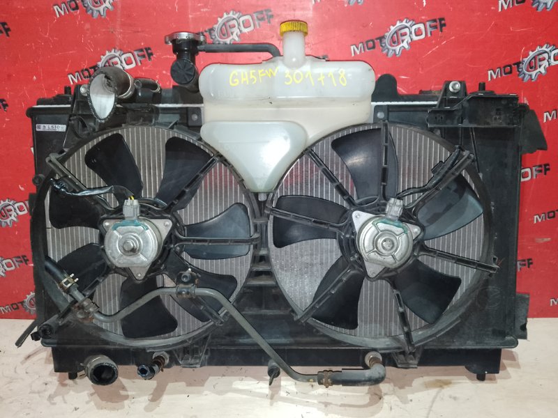 Радиатор двигателя Mazda Atenza GHEFP LF-VE 2008 (б/у)