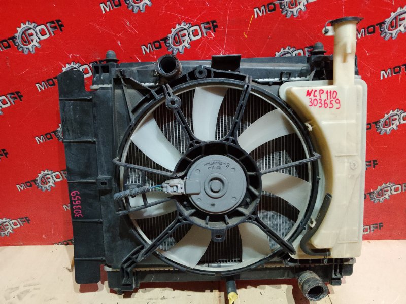 Радиатор двигателя Toyota Ist NCP110 1NZ-FE 2007 (б/у)