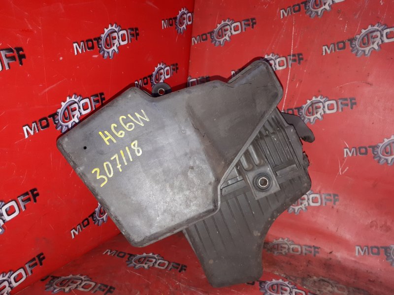 Корпус воздушного фильтра Mitsubishi Pajero Io H66W 4G93 (б/у)