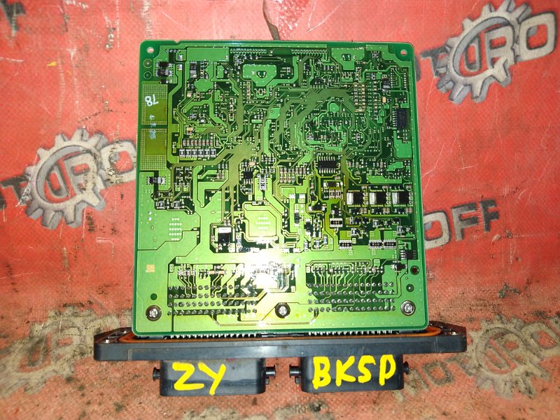 Компьютер (блок управления) Mazda Axela BK5P ZY-VE 2003 (б/у)