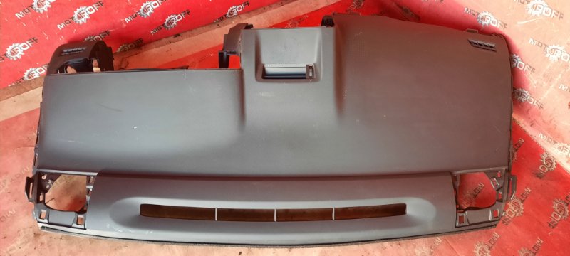 Панель передняя в салон (торпеда) Toyota Wish ZGE25W 2ZR-FAE 2010 (б/у)