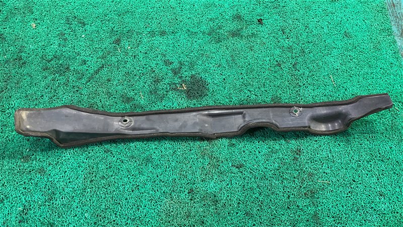 Запчасть уплотнитель крыла передний правый Toyota Rav4 2006 ACA31 2AZ-FE контрактная Уплотнитель крыла передний правый Toyota Rav4 2006 ACA31 2AZ-FE контрактная