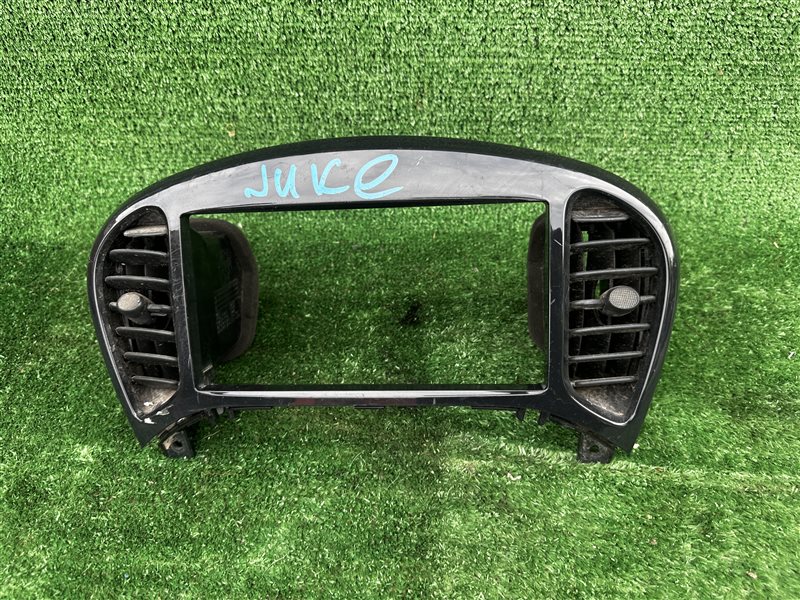 Консоль магнитофона Nissan Juke YF15 682601kl0a контрактная