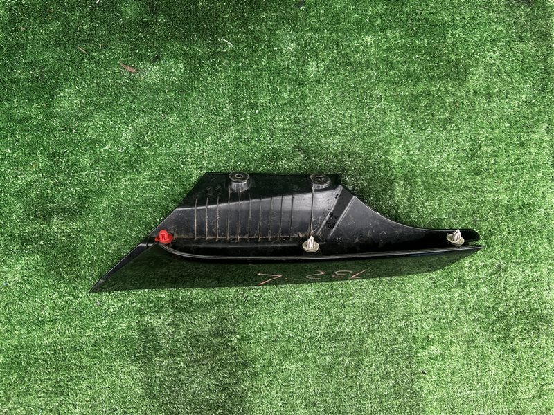 Накладка на стоп левая X-Trail NT32
