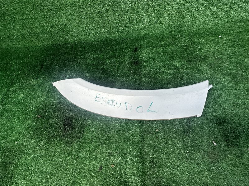 Запчасть накладка на крыло задняя левая Suzuki Escudo TX92W 7768052d00 контрактная Накладка на крыло задняя левая Suzuki Escudo TX92W 7768052d00 контрактная