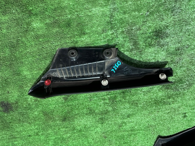 Накладка задняя левая Nissan X-TRAIL T32 mr20dd