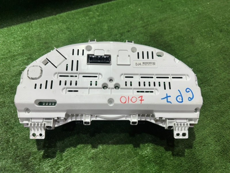 Спидометр Shuttle 2016(0107) GP7 LEB