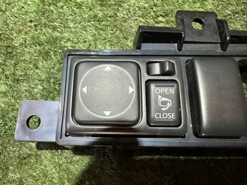 Блок управления зеркалами FX35 2013(1634) s51