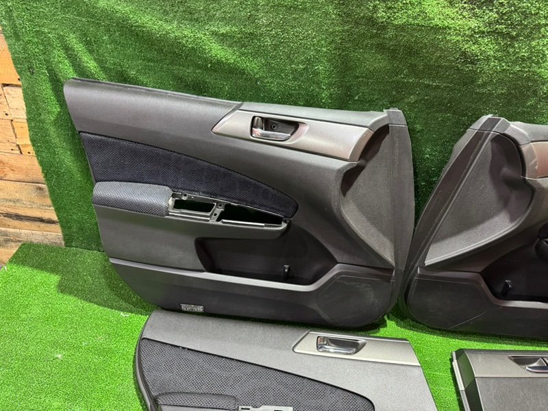 Обшивка дверей Forester 2011(062) SHJ FB20A Обшивка дверей Forester 2011(062) SHJ FB20A