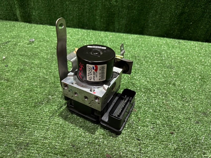 Блок abs Mitsubishi RVR 2011(7434) GA3W 4B10 4670a587 контрактная