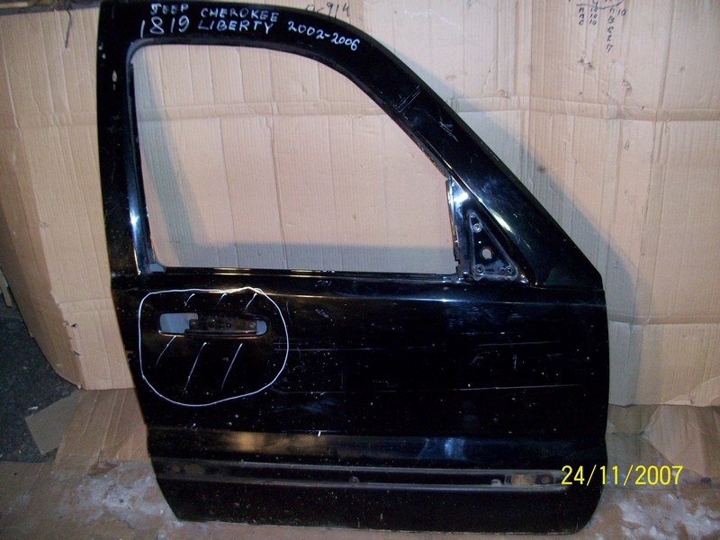 Дверь передняя правая Jeep Cherokee (Kj) / Liberty (Kj) 2001-2007