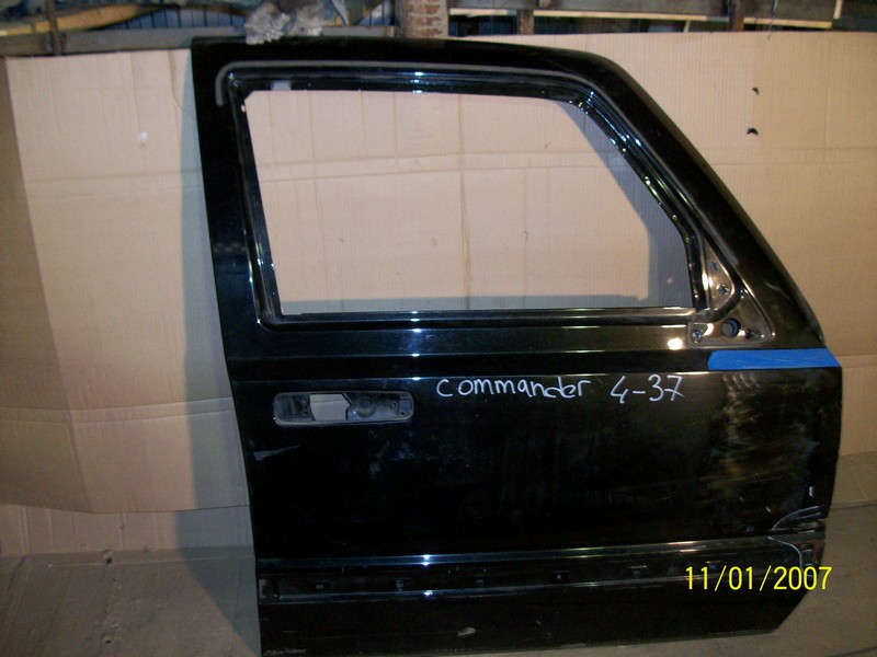 Дверь передняя правая Jeep Commander (Xk) 2005-2010