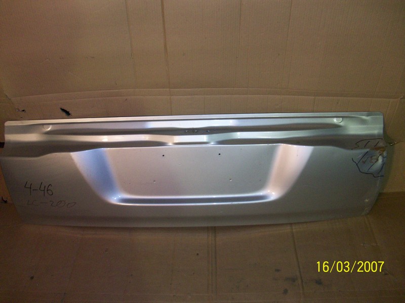 Дверь багажника - откидной борт Toyota Land Cruiser 200 (2007-Н.в.)
