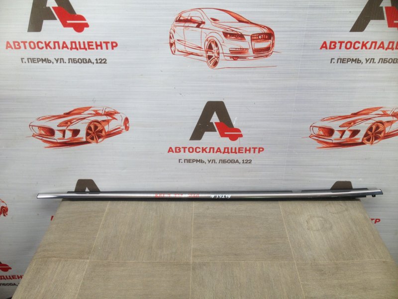 Молдинг-уплотнитель стекла двери (бархотка) Toyota Rav-4 (Xa40) 2012-2019 задний левый