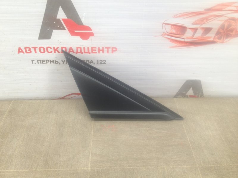 Накладка крыла (заглушка) Ford Focus 3 2010-2019 передняя правая