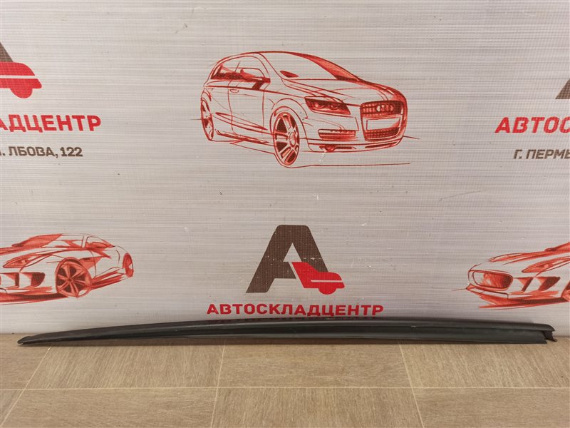 Молдинг ветрового стекла Audi A6 (C7) 2010-2018 левый