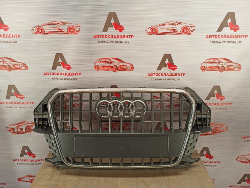 Решетка радиатора Audi Q3 (2011-2019) 2011