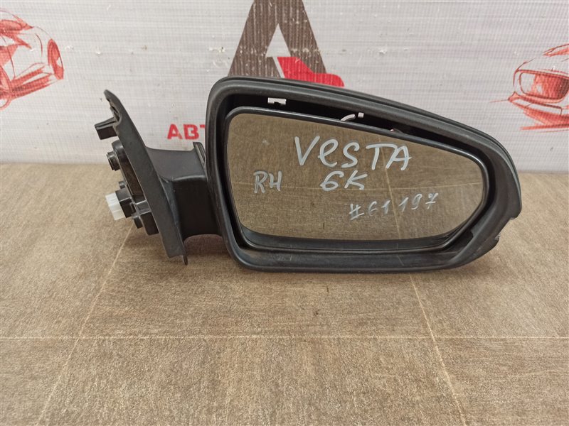 Зеркало правое Lada Vesta