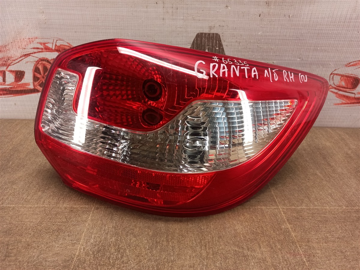 Фонарь правый Lada Granta Фонарь правый Lada Granta