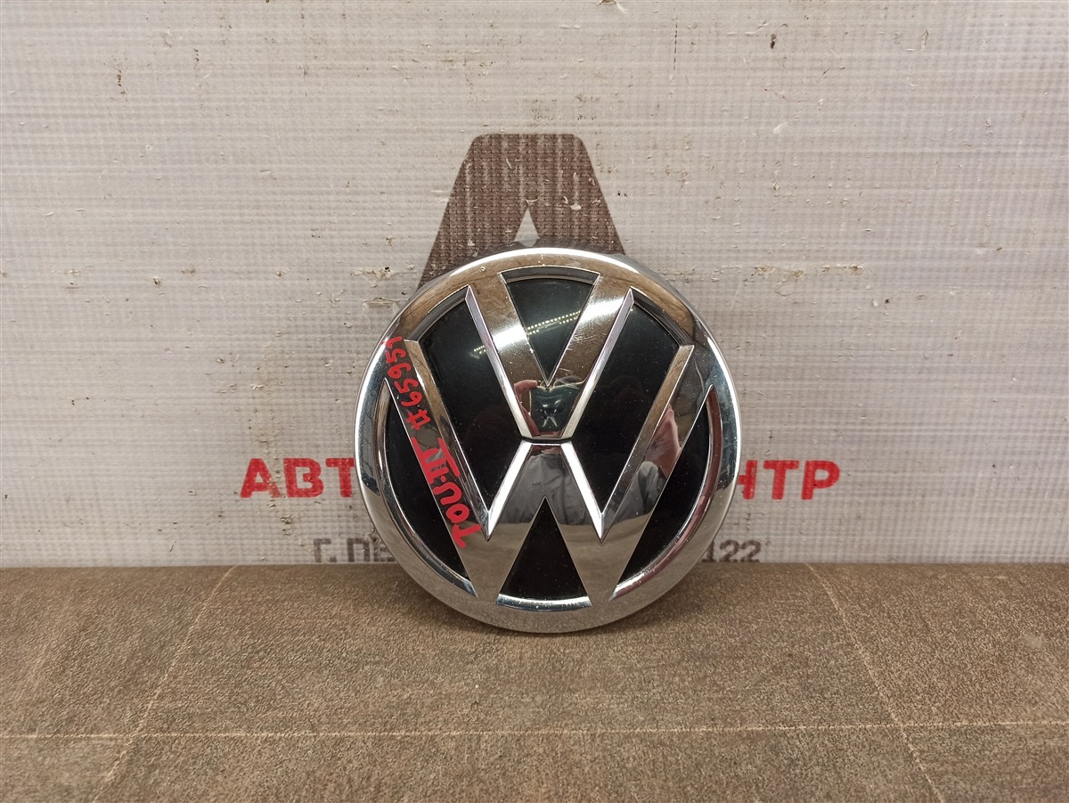 Эмблема (значок) Volkswagen Tiguan (2017-Н.в.) передняя