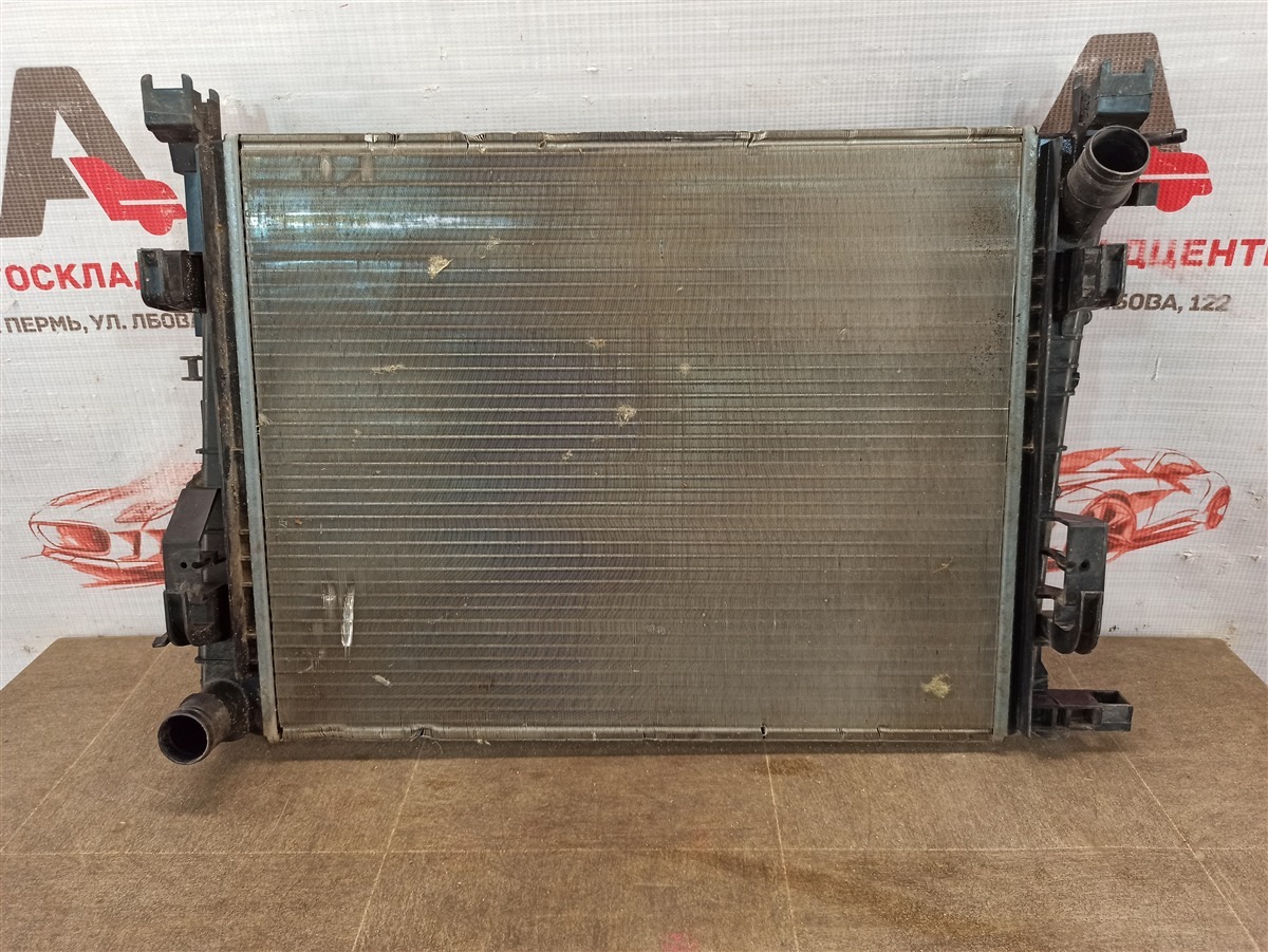 Радиатор охлаждения двигателя Lada Vesta
