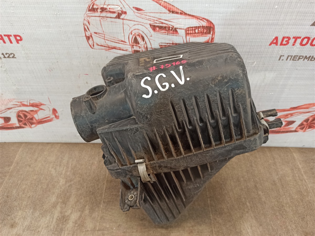 Корпус воздушного фильтра двигателя Suzuki Grand Vitara (2005-2017)