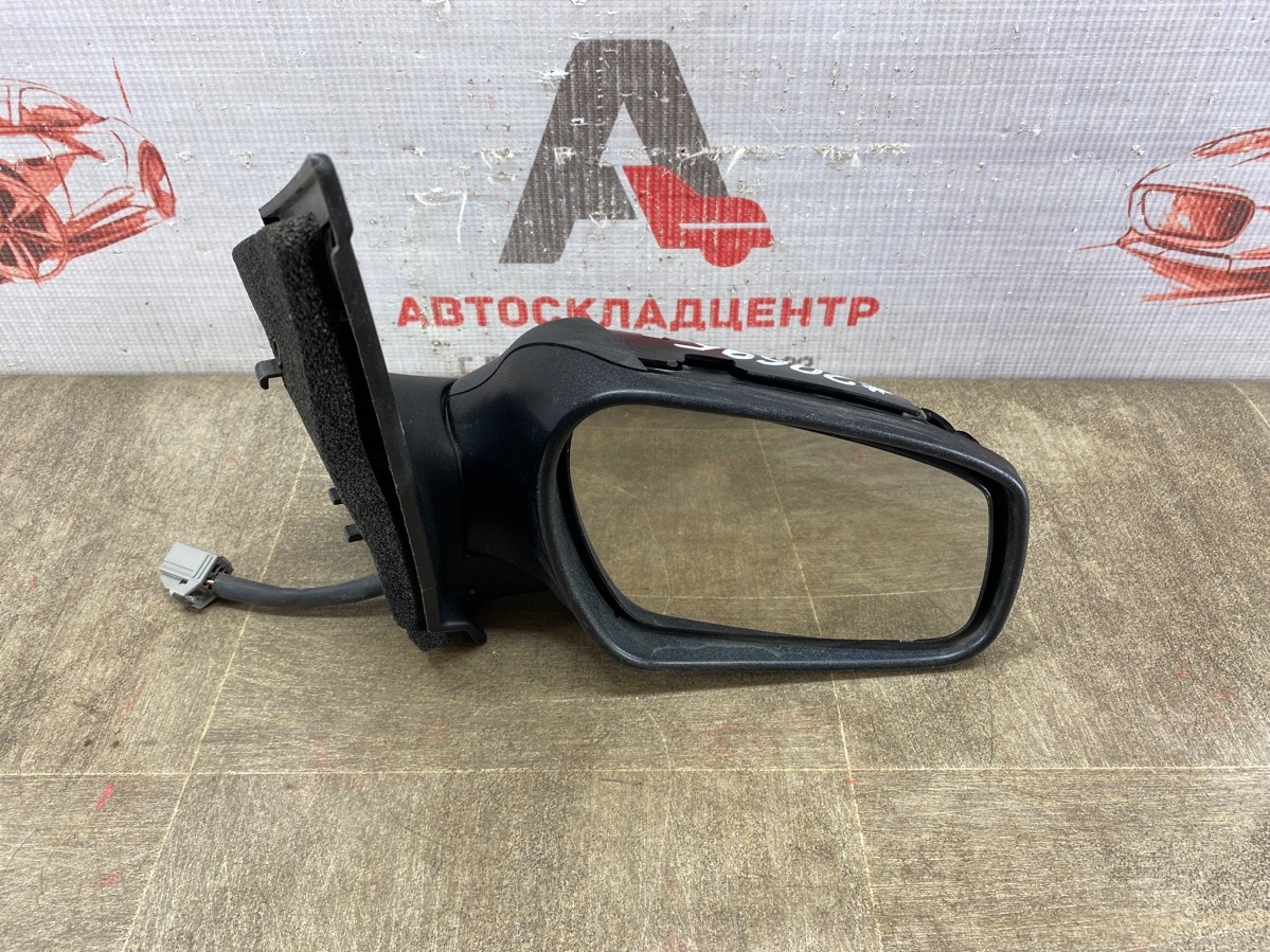 Зеркало правое Ford Focus 2 2004-2011 2004