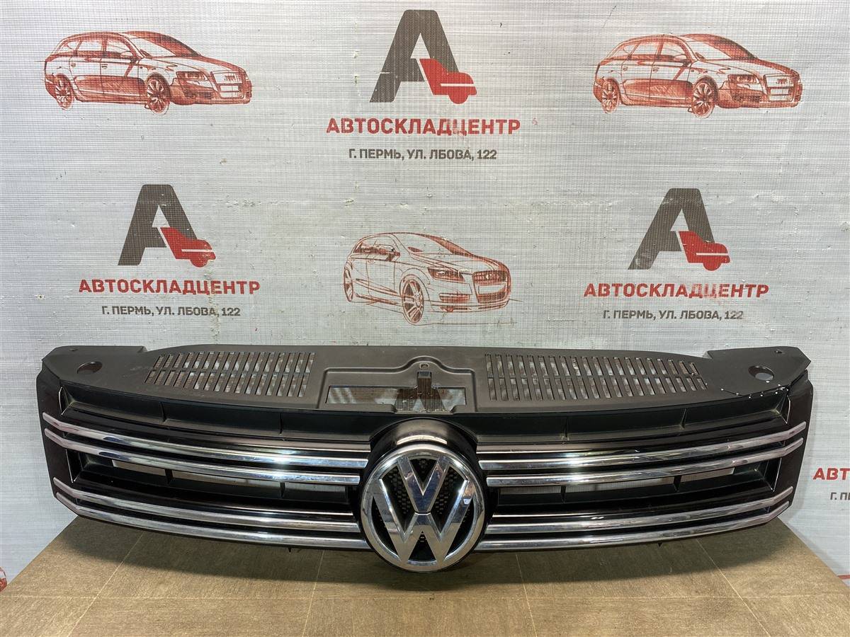 Решетка радиатора Volkswagen Tiguan (2007-2017) 2011