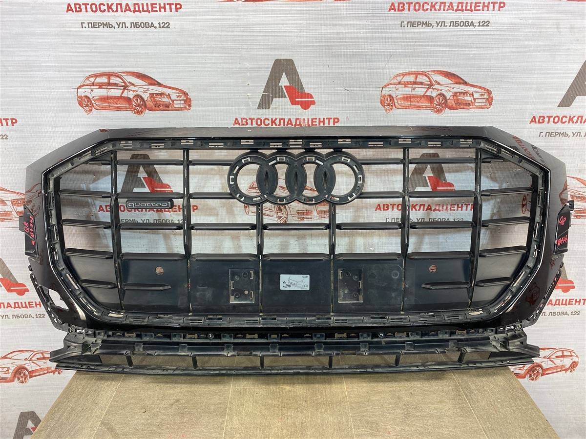 Решетка радиатора Audi Q8 (2018-Н.в.)