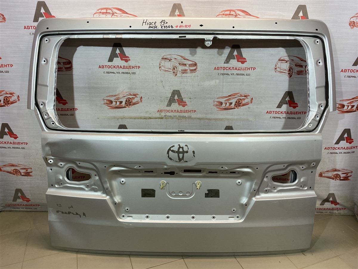 Дверь багажника Toyota Hiace (H300) 2019-Н.в.