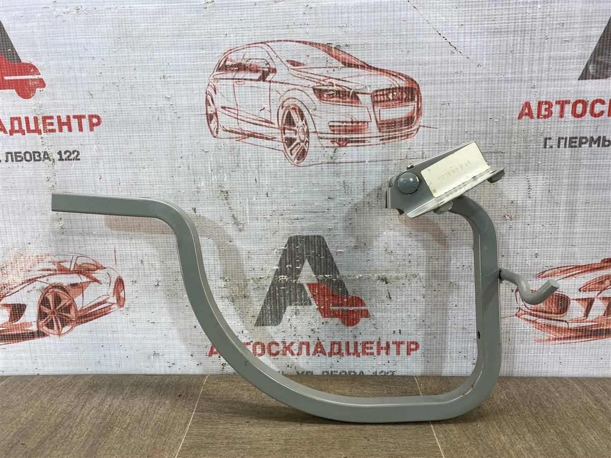 Петля крышки багажника Volkswagen Jetta (Mk6) 2010-2019 правая