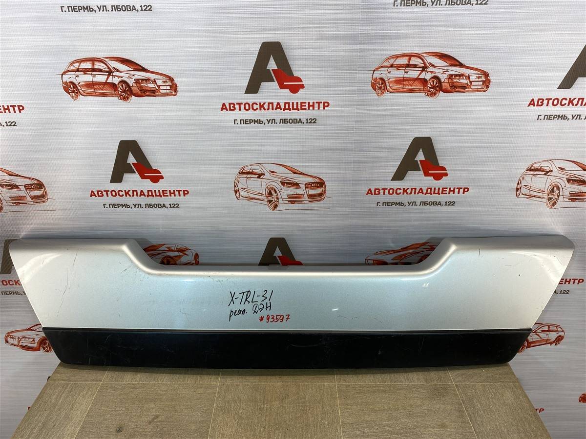 Накладка / молдинг двери багажника Nissan X-Trail (2007-2015) задняя