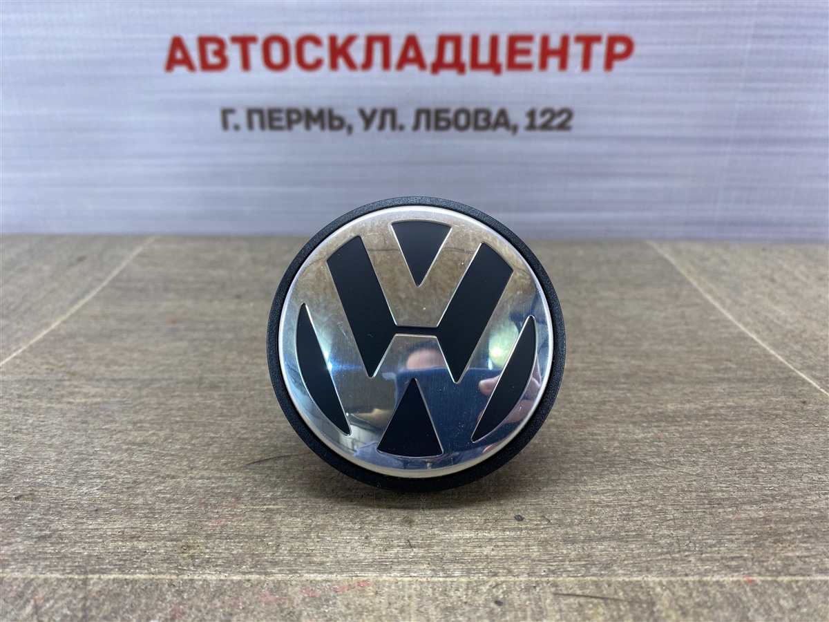 Колпачок диска колеса (центральный) Volkswagen Passat (B8) 2014-Н.в.