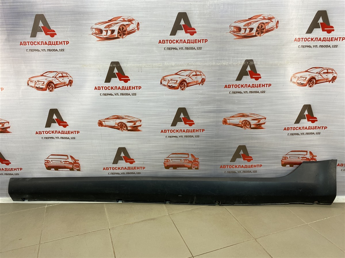 Накладка порога кузова - наружная облицовка Lada Vesta левая