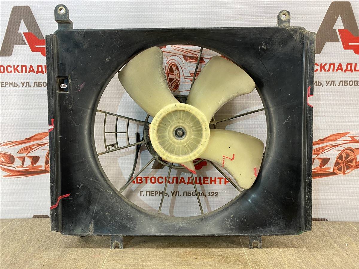 Диффузор радиатора охлаждения - в сборе Suzuki Jimny (1998-2019)