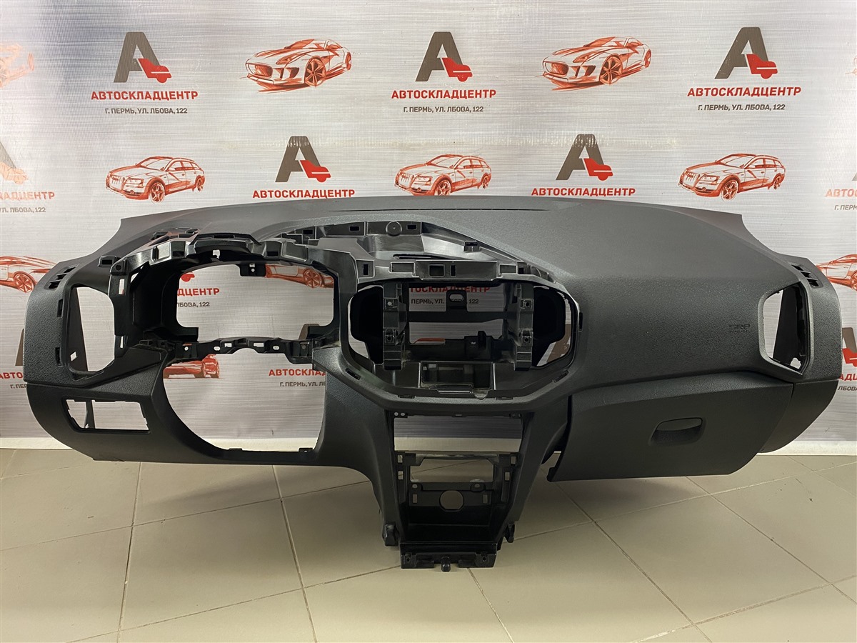Торпедо - передняя панель салона Lada X-Ray