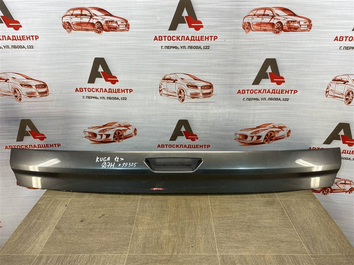 Накладка / молдинг двери багажника Ford Kuga 2011-2019