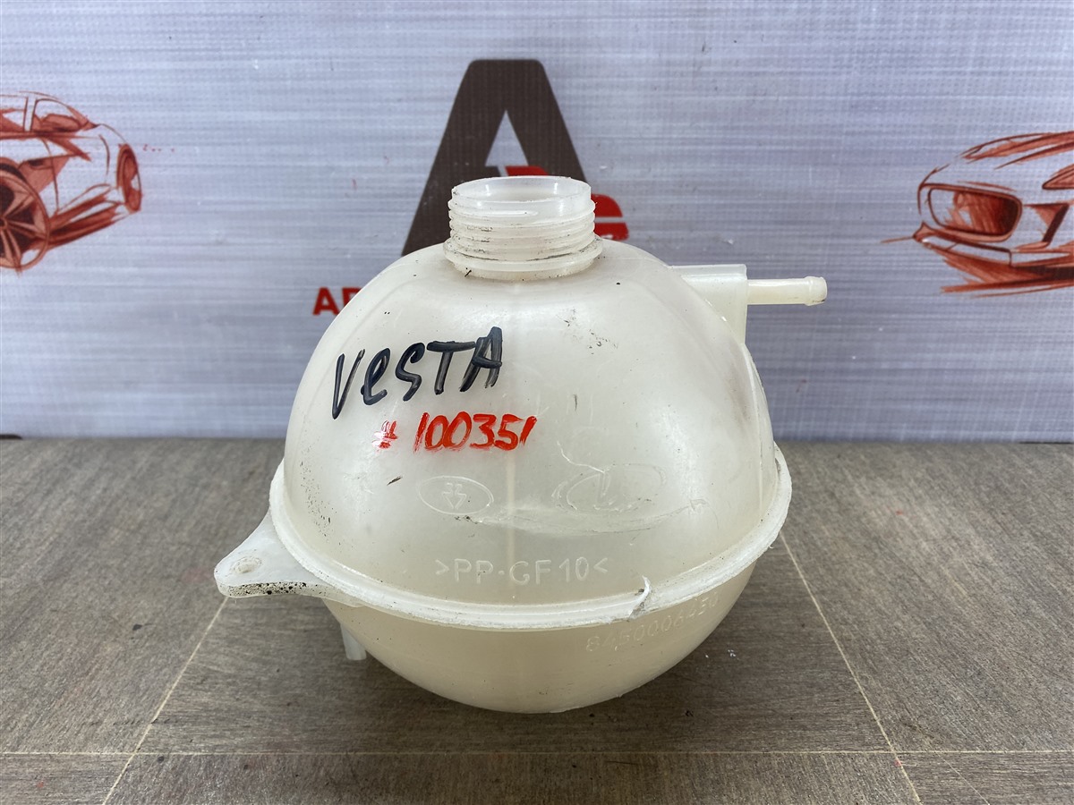 Бачок расширительный системы охлаждения Lada Vesta