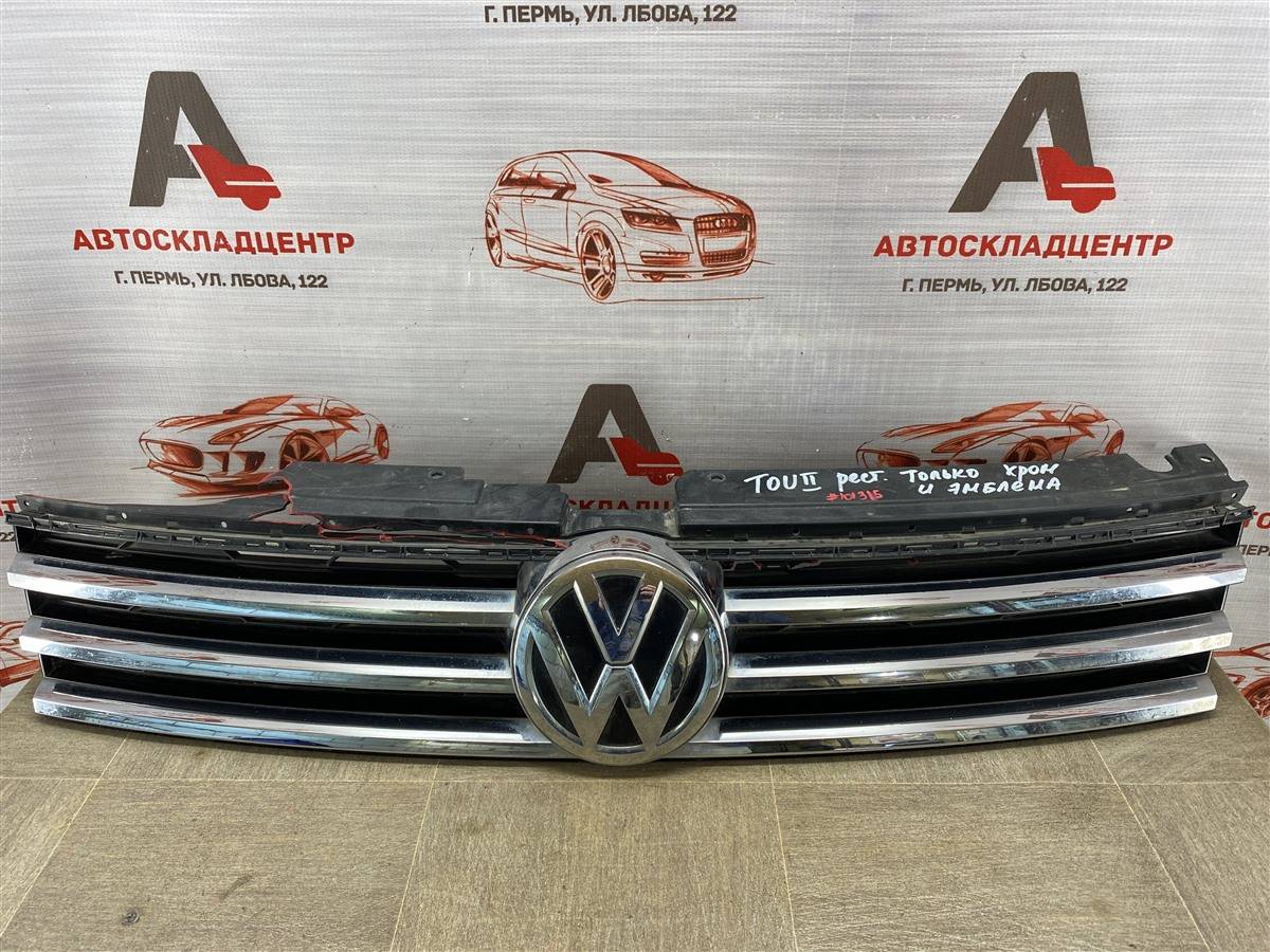 Решетка радиатора - молдинг Volkswagen Touareg (2010 - 2018) 2014