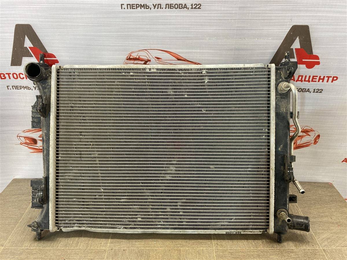 Радиатор охлаждения двигателя Hyundai Solaris (2010-2017) 2010