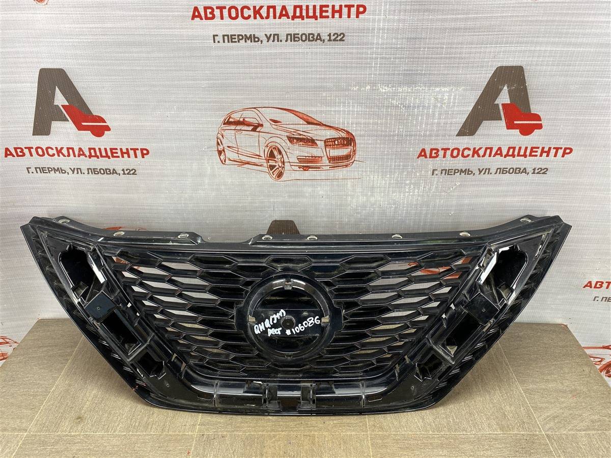 Решетка радиатора Nissan Qashqai (2013-Н.в.) 2019