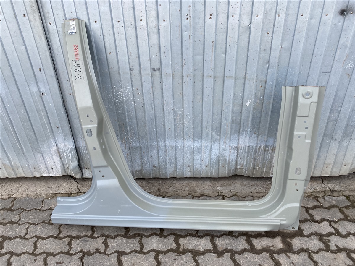 Кузов - боковина (обрезок) Lada X-Ray правый