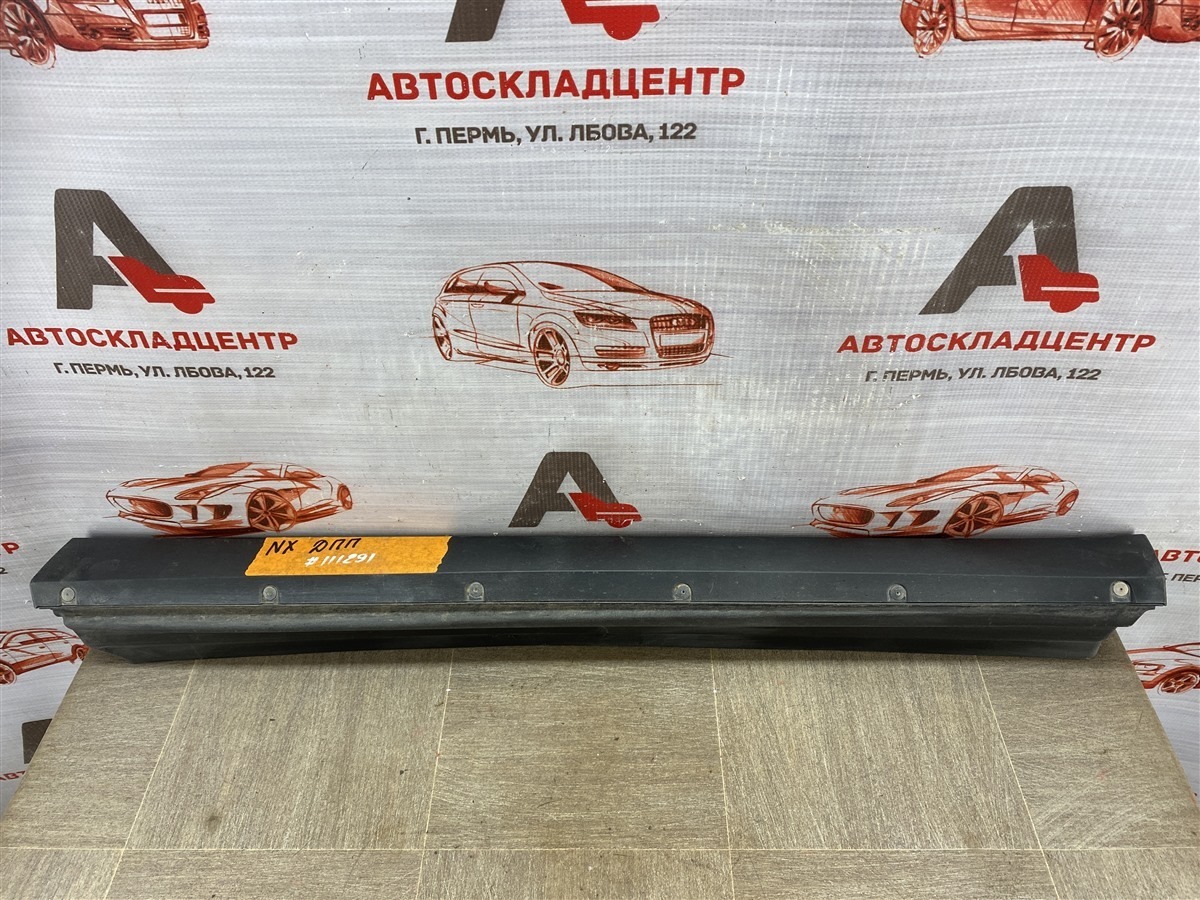 Накладка двери передней правой Lexus Nx -Series 2014-Н.в.