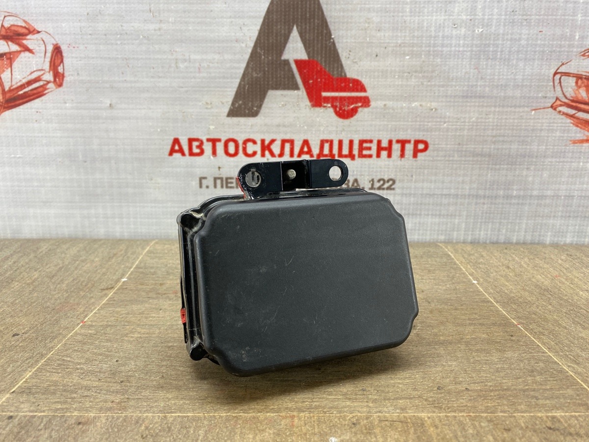 Датчик - радар адаптивного круиз-контроля Toyota Land Cruiser 200 (2007-Н.в.)