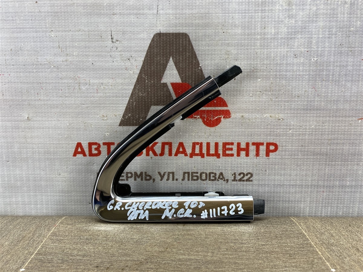Молдинг рамки двери Jeep Grand Cherokee (Wk2) 2010-Н.в. передний левый
