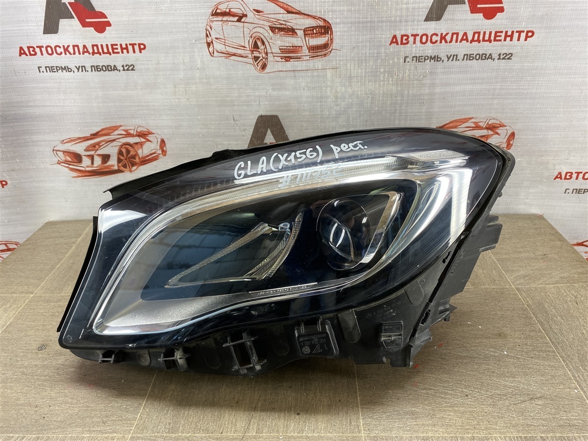 Фара левая Mercedes-Benz Gla-Klasse (W156) 2013-2020