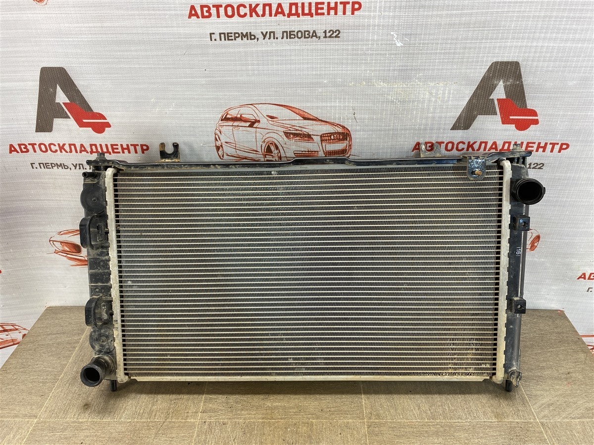 Радиатор охлаждения двигателя Lada Granta