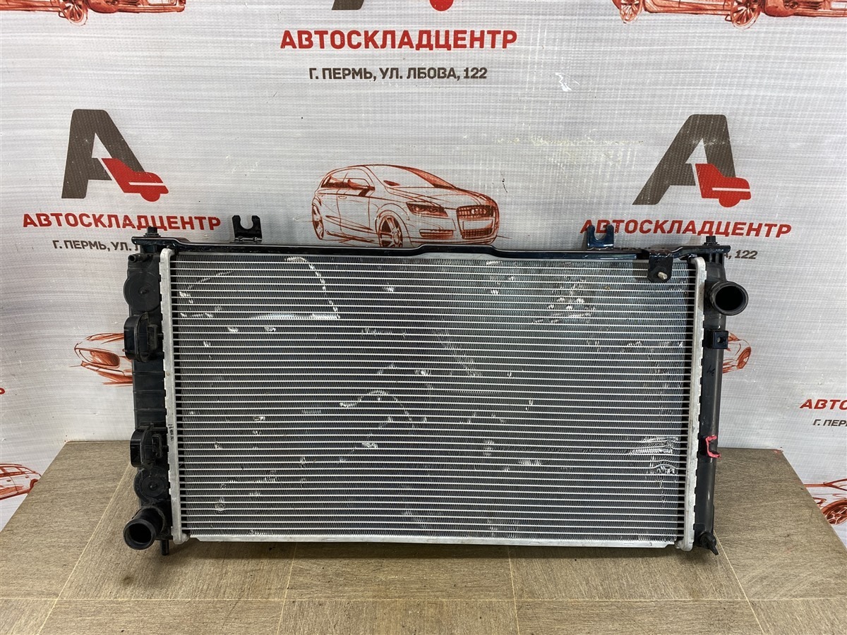 Радиатор охлаждения двигателя Lada Granta
